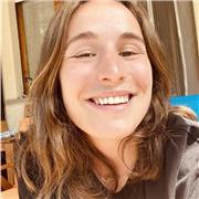 Studentessa universitaria di psicologia con diploma di maturità classica